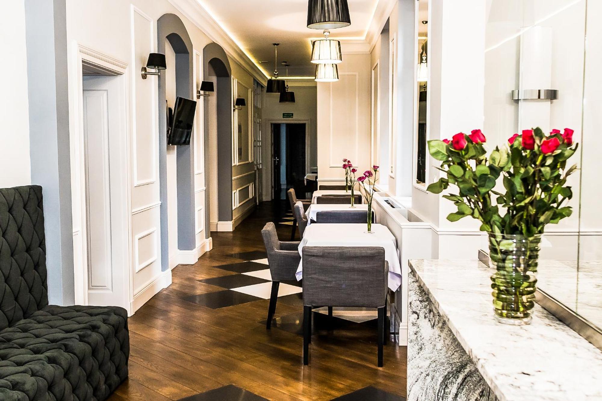 Aparthotel Platinum Apartamenty อีนอวรอตสวาฟ ภายนอก รูปภาพ