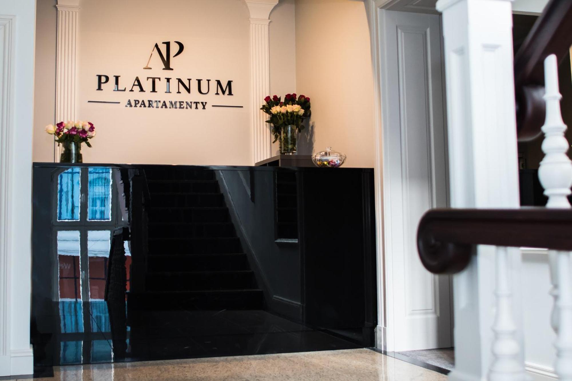 Aparthotel Platinum Apartamenty อีนอวรอตสวาฟ ภายนอก รูปภาพ