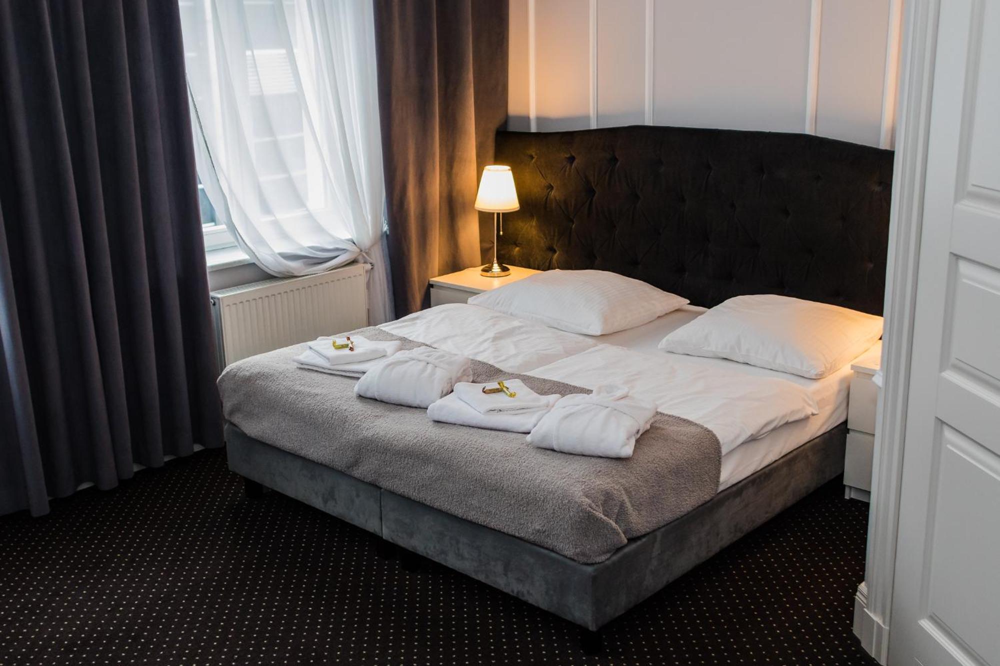 Aparthotel Platinum Apartamenty อีนอวรอตสวาฟ ภายนอก รูปภาพ