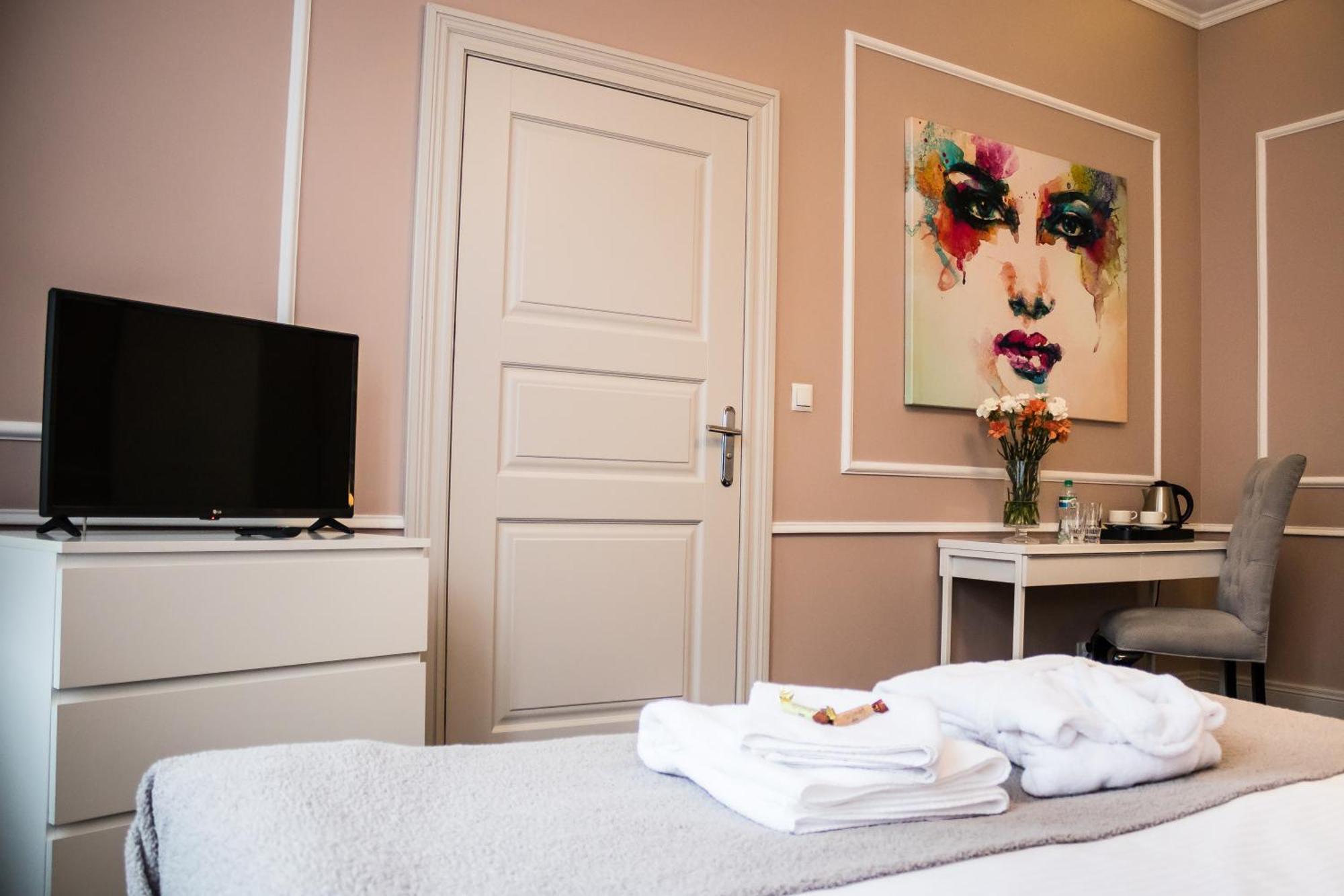 Aparthotel Platinum Apartamenty อีนอวรอตสวาฟ ภายนอก รูปภาพ