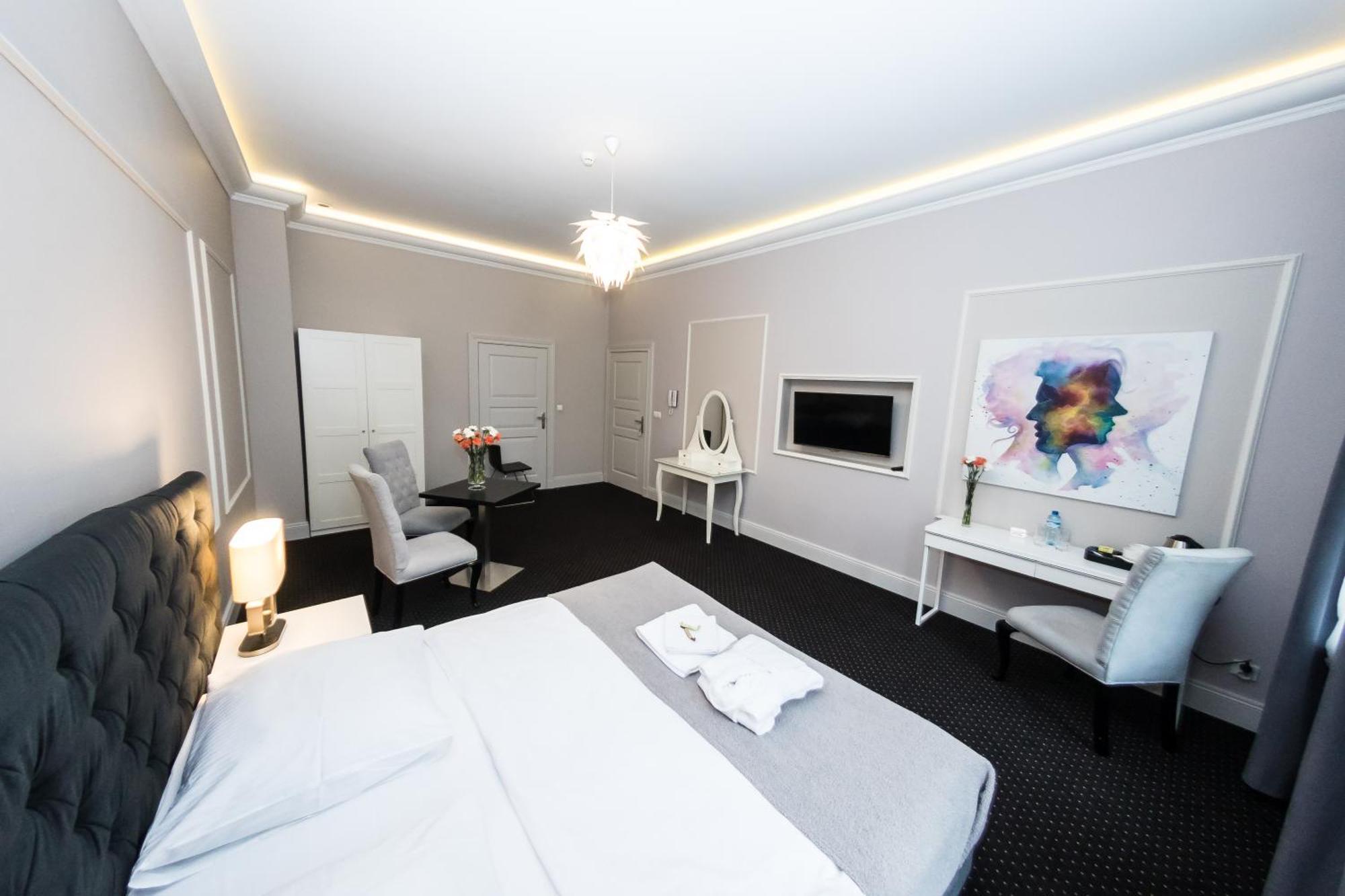 Aparthotel Platinum Apartamenty อีนอวรอตสวาฟ ภายนอก รูปภาพ