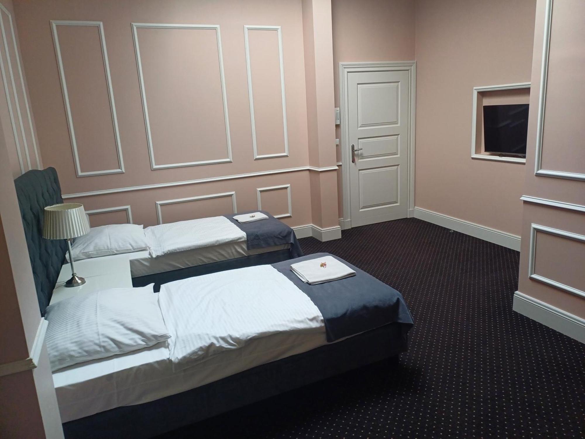 Aparthotel Platinum Apartamenty อีนอวรอตสวาฟ ภายนอก รูปภาพ