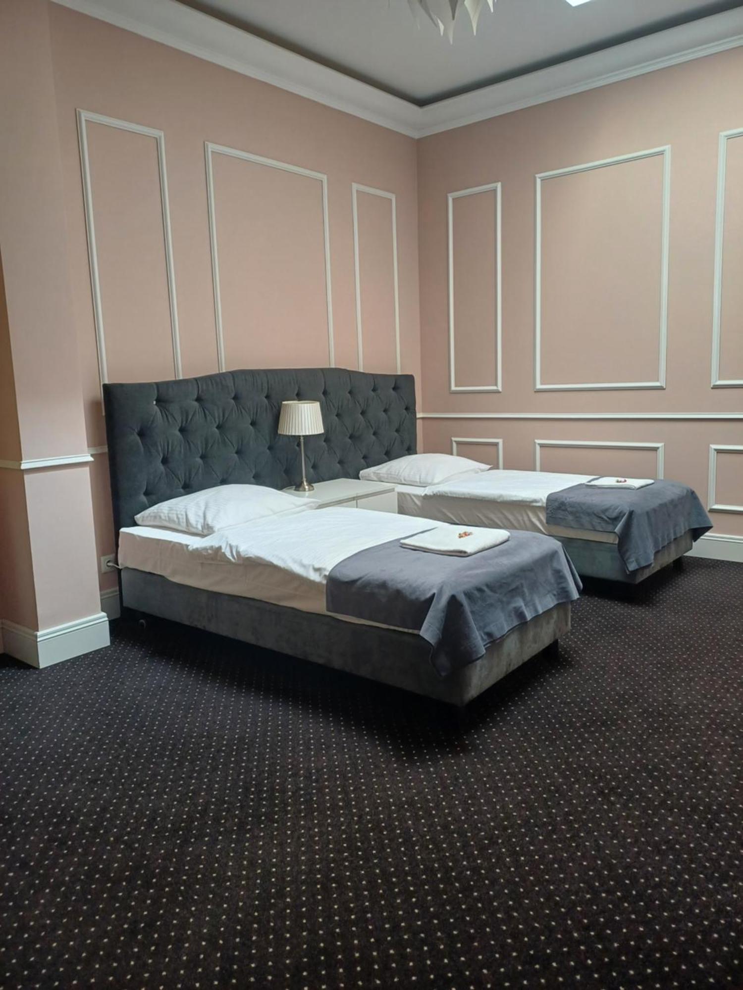 Aparthotel Platinum Apartamenty อีนอวรอตสวาฟ ภายนอก รูปภาพ