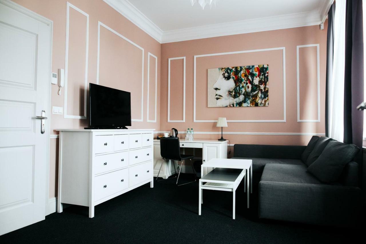 Aparthotel Platinum Apartamenty อีนอวรอตสวาฟ ภายนอก รูปภาพ